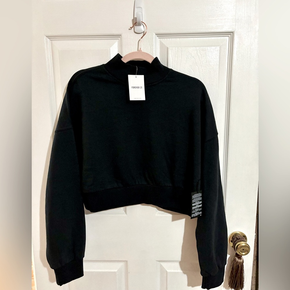 🖤Forever 21 Sweatshirt🖤
